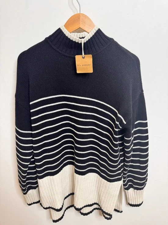 Blu Pepper Black & Cream Striped Turtleneck Sweater - Picture 2 of 4